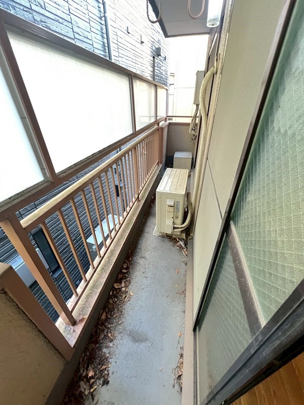 第一マジマハイツ春待月 ベランダ