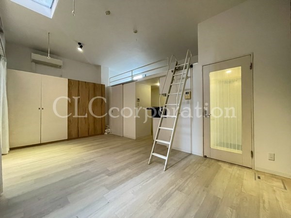 カラクムアチェリア リビング