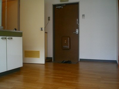 第二日の本ビル 玄関