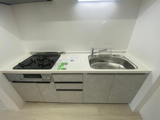 ルミエール西綾瀬 キッチン