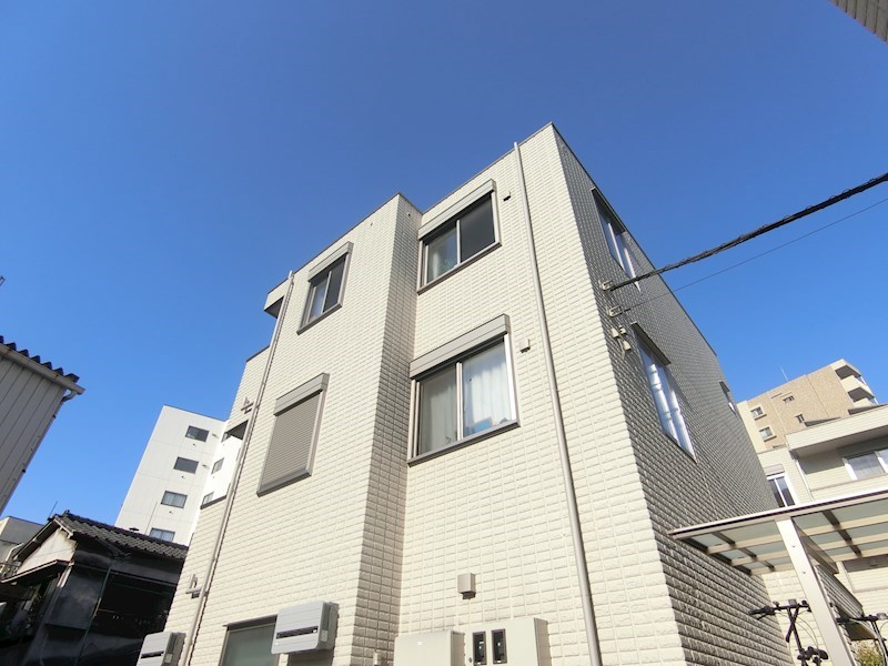 Ｅｍｉｌｅ 外観