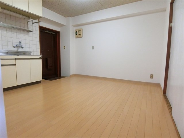 ガーデンハイツ小木曽      リビング