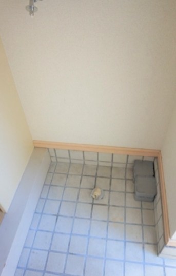 ローズアパート 玄関