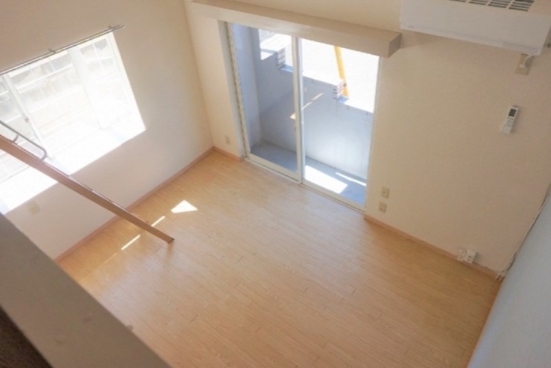 ローズアパート リビング