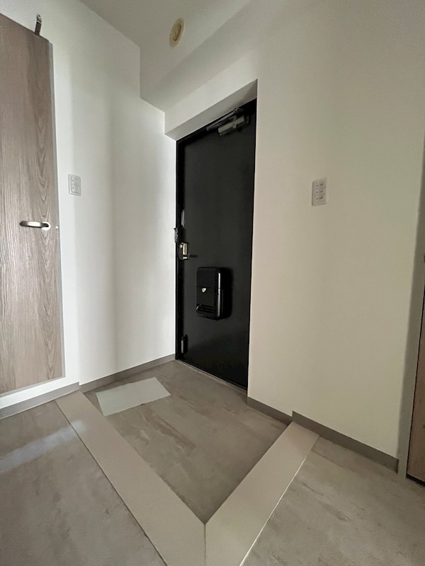 サンシティヒコタ　B-3 玄関