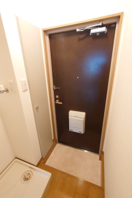 ヴィラファミール 玄関