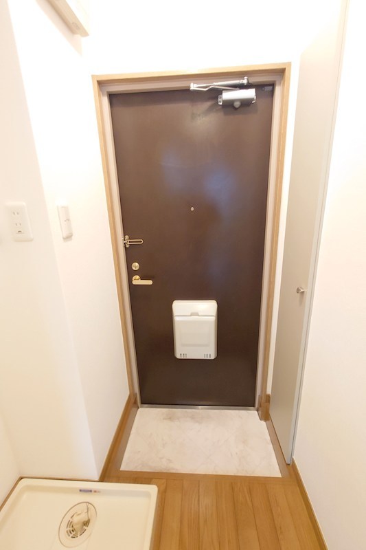 ヴィラファミール 玄関