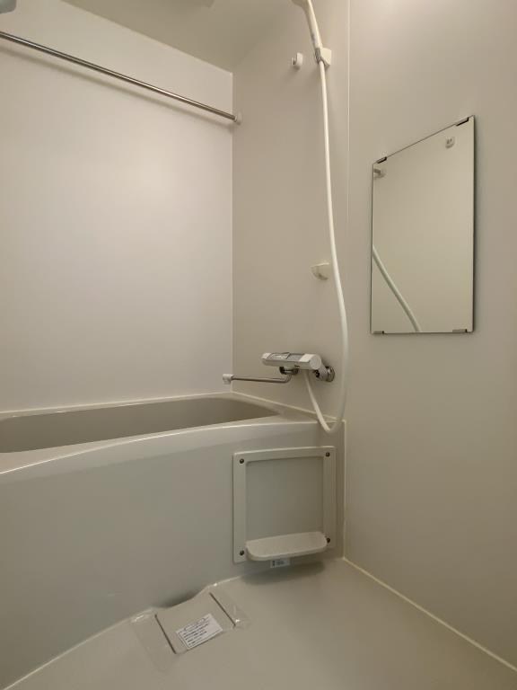 LAUREL西新井栄町 風呂画像