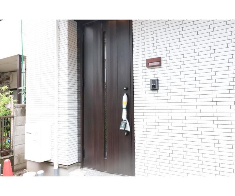 西新井栄町2丁目戸建 玄関