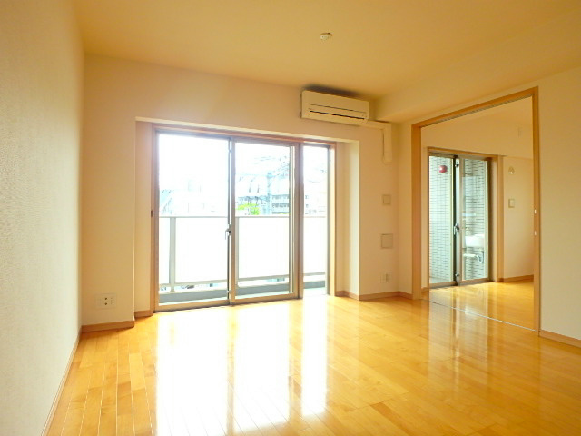 ヴェルディーク平 リビング