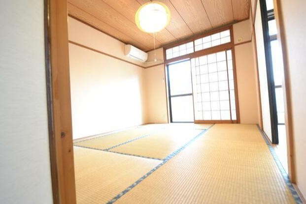 レジデンスナカムラ ベッドルーム