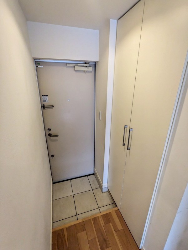 ヴィバーチェ千住 玄関