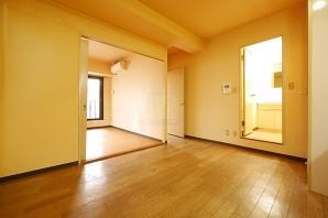 ブルク六義園 リビング