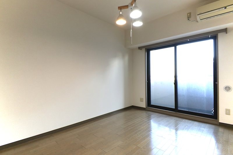 ニューガイアリルーム東葛西№76 リビング