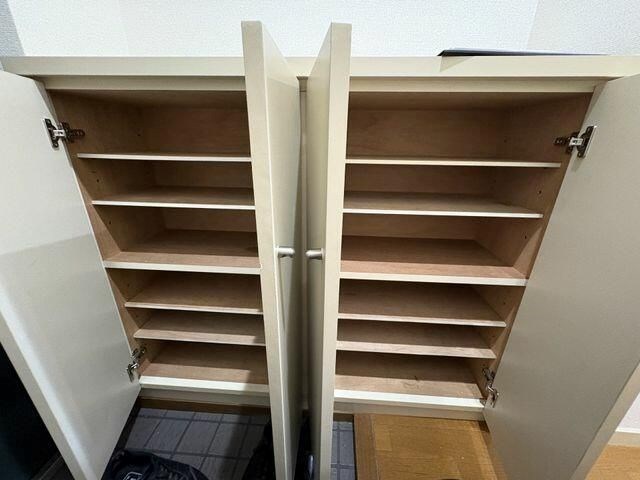 ヴィラコーヨー 玄関