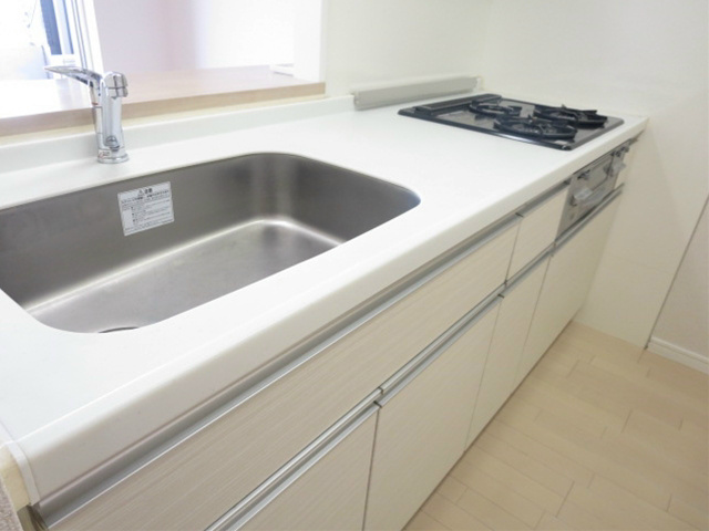 リーフコンフォート新小岩 キッチン