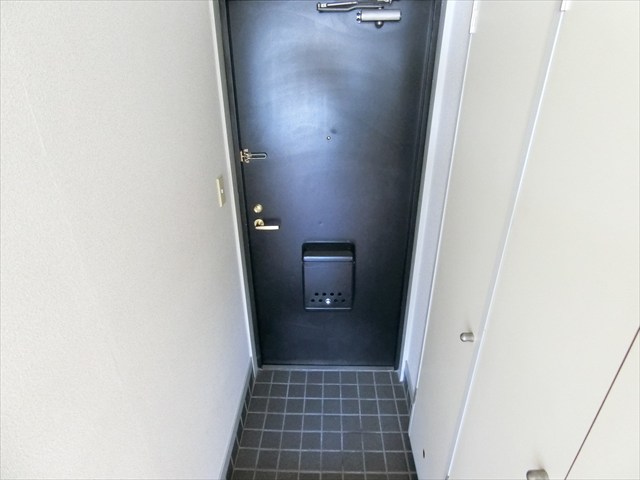弥生コーポシエスタ  玄関