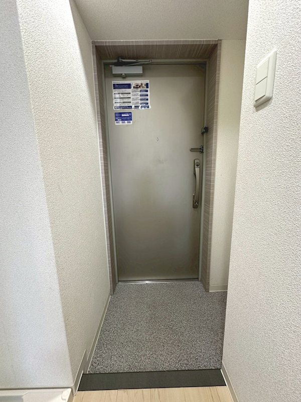 レジディア浦安 玄関