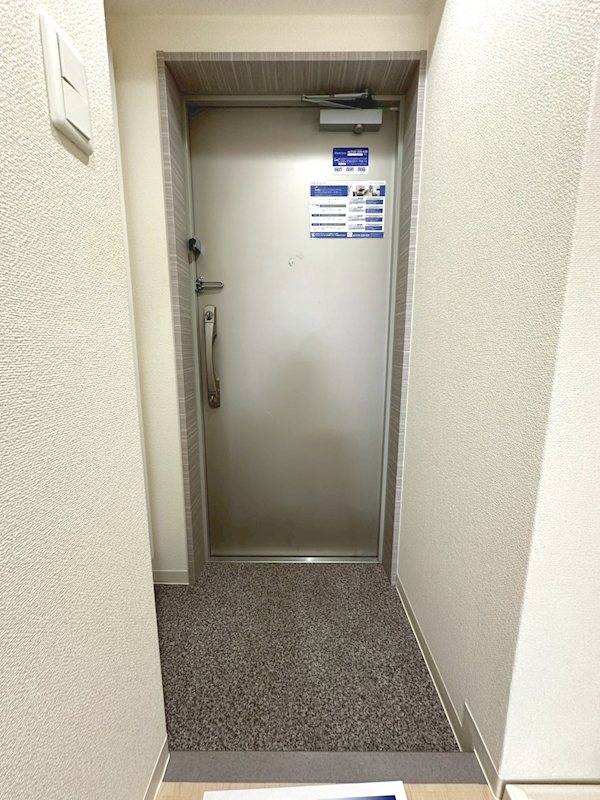 レジディア浦安 玄関