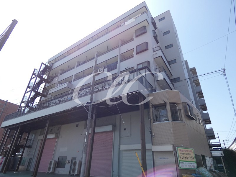 ラウンドエイト第１ 外観