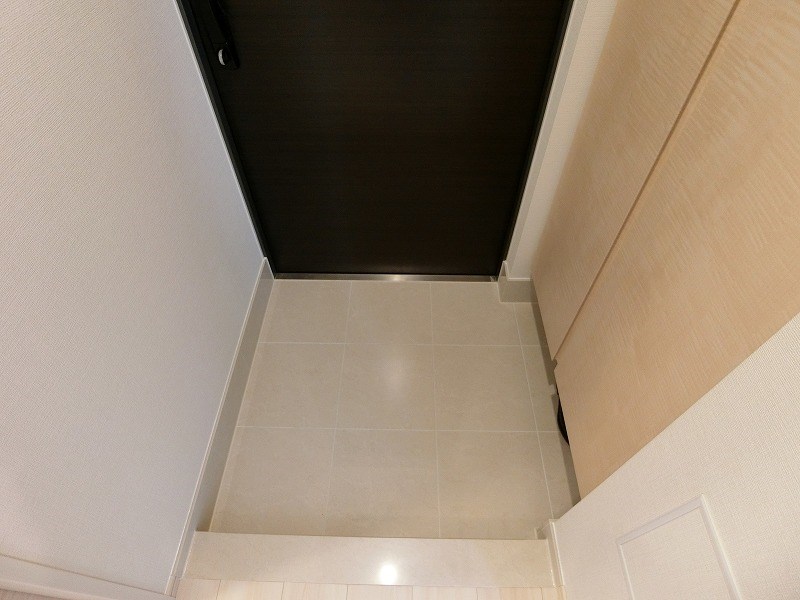 ドゥーエ南千住 玄関