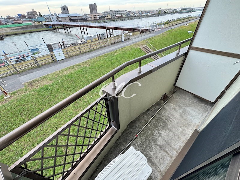 リバーサイドシーナ ベランダ
