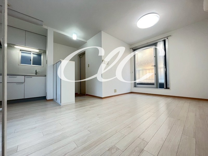 ドアダルジャン リビング