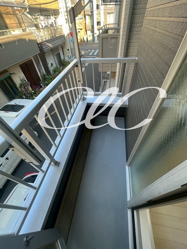 ドアダルジャン ベランダ