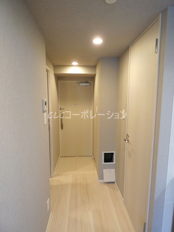 ラグゼナ北千住  玄関