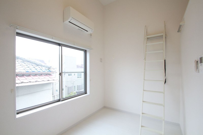 ＩＬ　ＲＯＳＳＯ町屋（イルロッソ） リビング