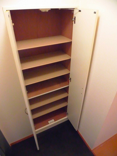 インパレス 玄関