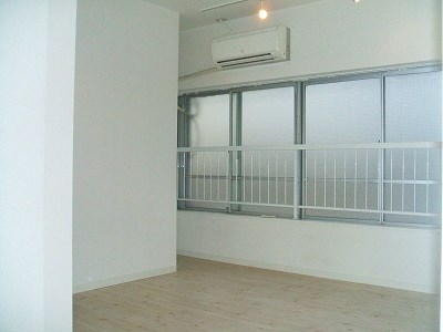 寿々川ビル  リビング