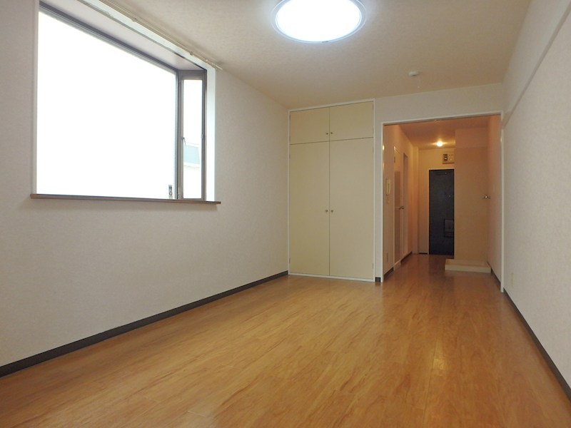 リブサンフラット ベッドルーム