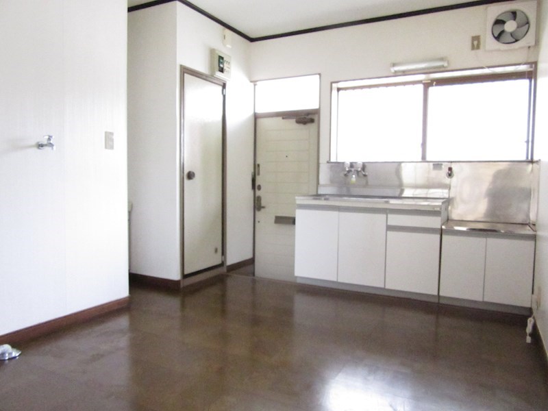 コーポ吉岡 リビング