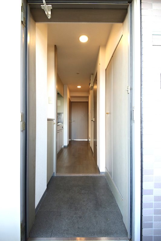 ニューガイアリルーム東葛西№76 玄関