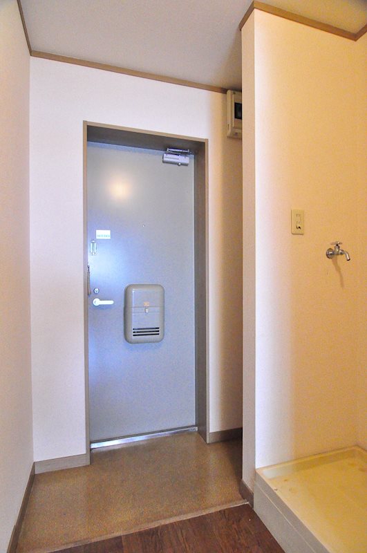 ベルトゥリーハイツ 玄関