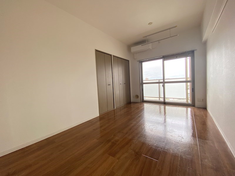 ラウンドタワーオペリア リビング