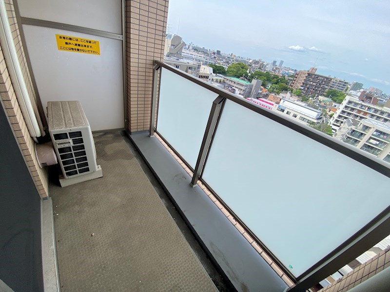 ラウンドタワーオペリア  ベランダ