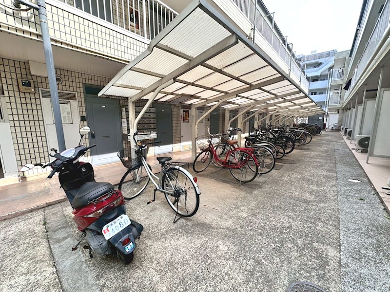 モア５ その他6