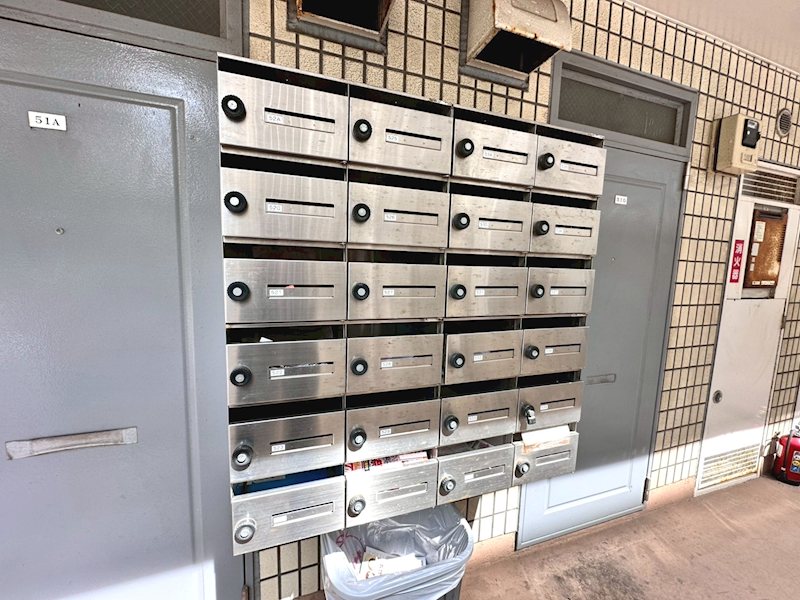 モア５ その他8