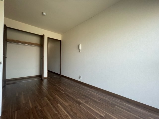 ラウンドエイト第１ ベッドルーム