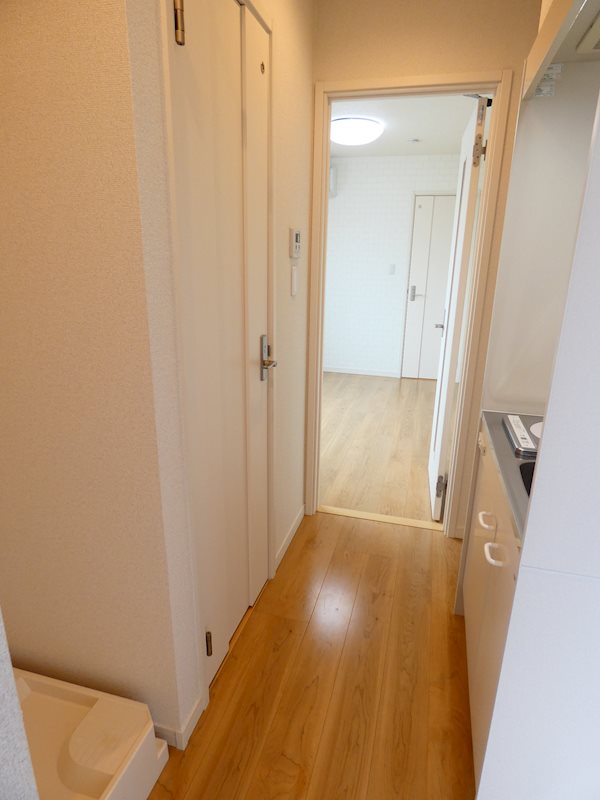 ディアマンテ北千住  玄関