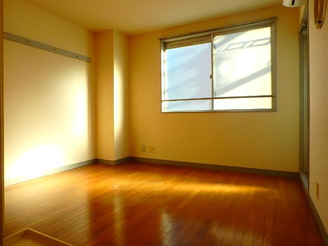 カトウビル ベッドルーム