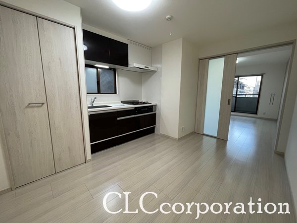 ロイヤルヒルズ リビング