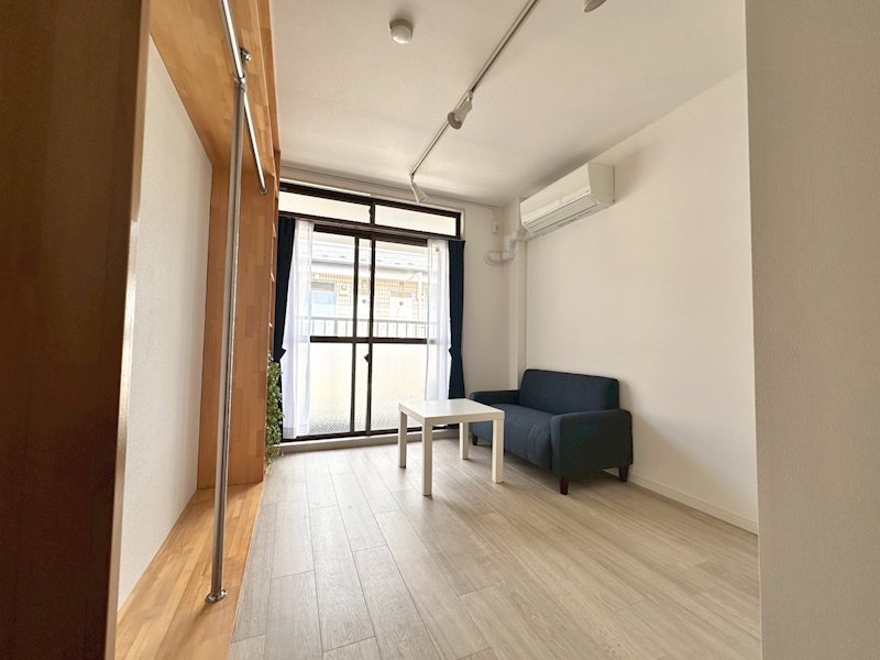 モア５ ベッドルーム