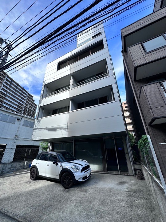 フラットカズン    303号室 外観