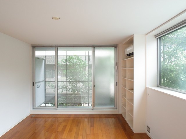 フラットカズン    リビング