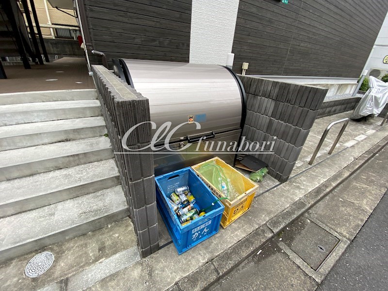 リブリ・ウッドストック その他10