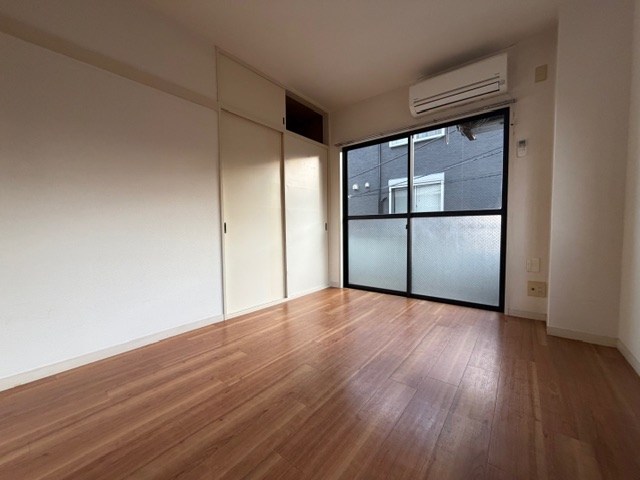 Y&amp;rsquo;ｓマンション リビング