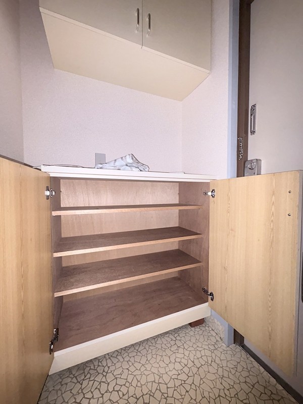 ガディル・タガワ その他10